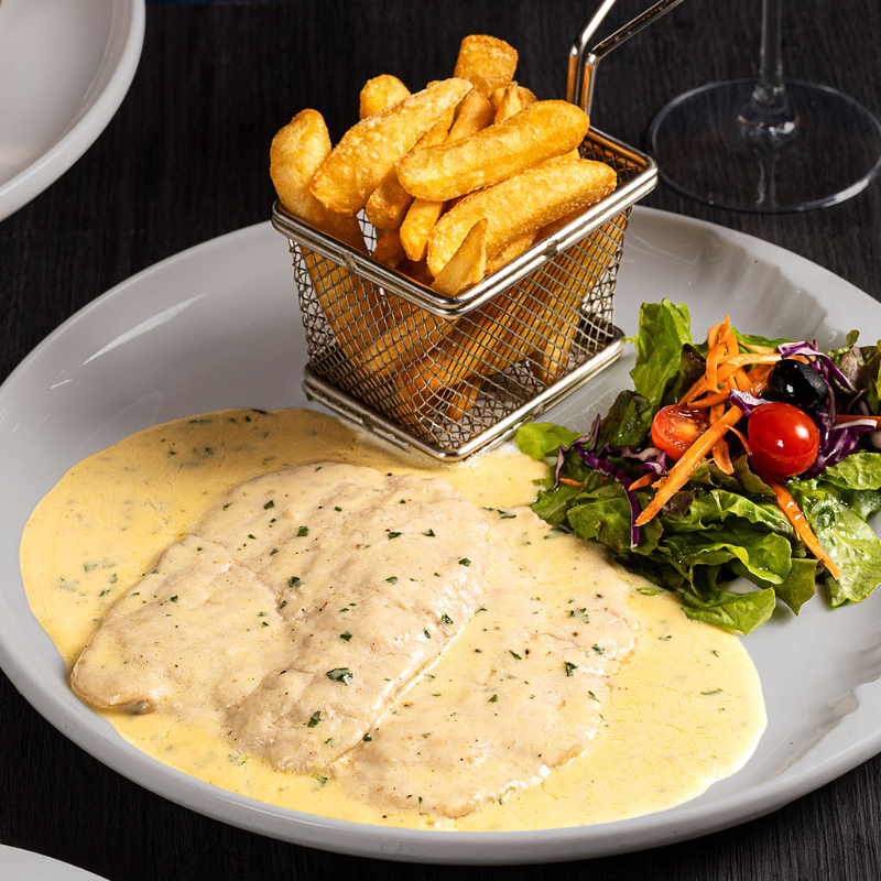 Scaloppine al Vino Bianco — Marco's Restaurant Pattaya